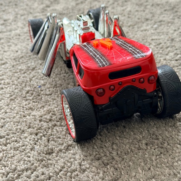 Hot Wheels Street Creeper Toy State Red Spider Motorized Lights Sounds Car Toy - Picture 4 of 11